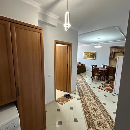 Tirana Apartment *