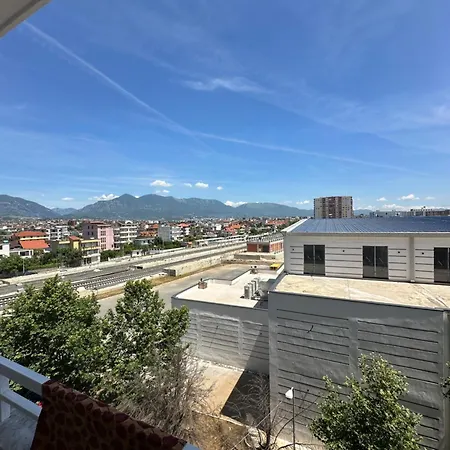 Tirana Apartment *