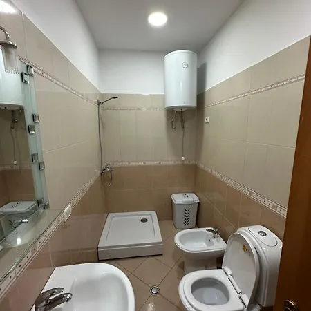 Tirana Apartment *